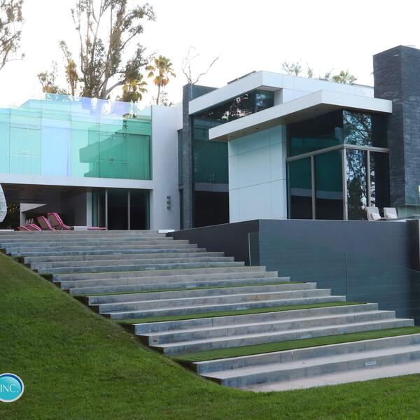 Beverly Hills Endless Summer Pool